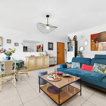 Royal Monceau Menton, Plein Centre, Terrasse * مينتون