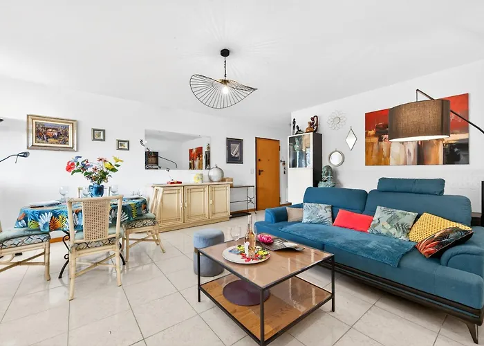 Royal Monceau Menton, Plein Centre, Terrasse * مينتون